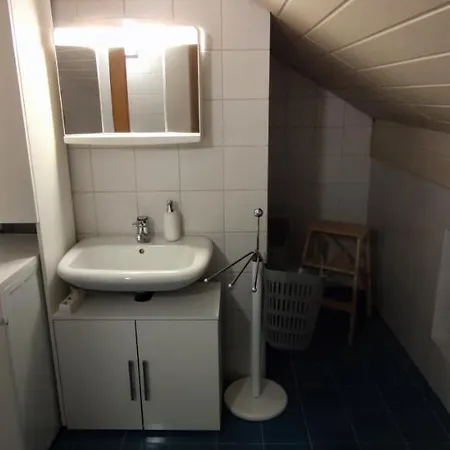 Apartma 198 *